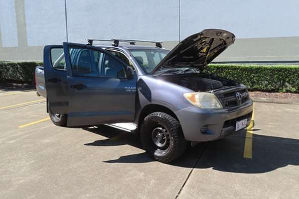 2007 Toyota Hilux SR GGN25R 4X4