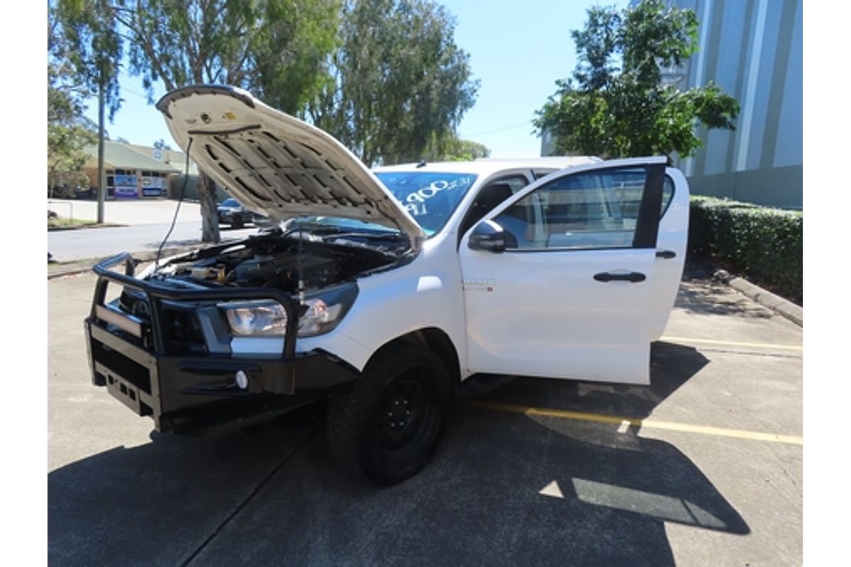 2020 Toyota Hilux SR GUN126R 4X4