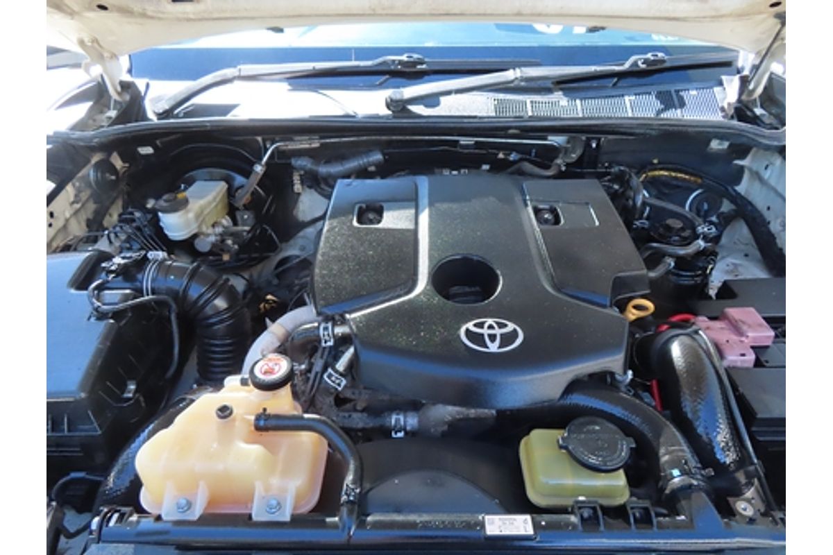2020 Toyota Hilux SR GUN126R 4X4