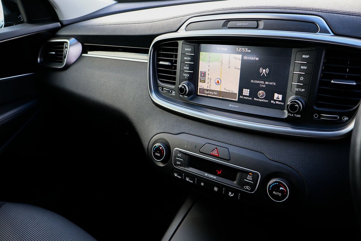 2018 Kia Sorento Si UM