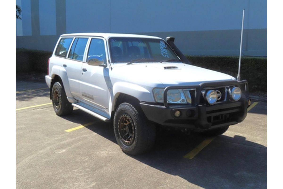 2010 Nissan Patrol DX GU 7