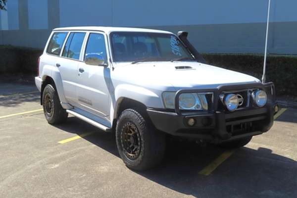 2010 Nissan Patrol DX GU 7