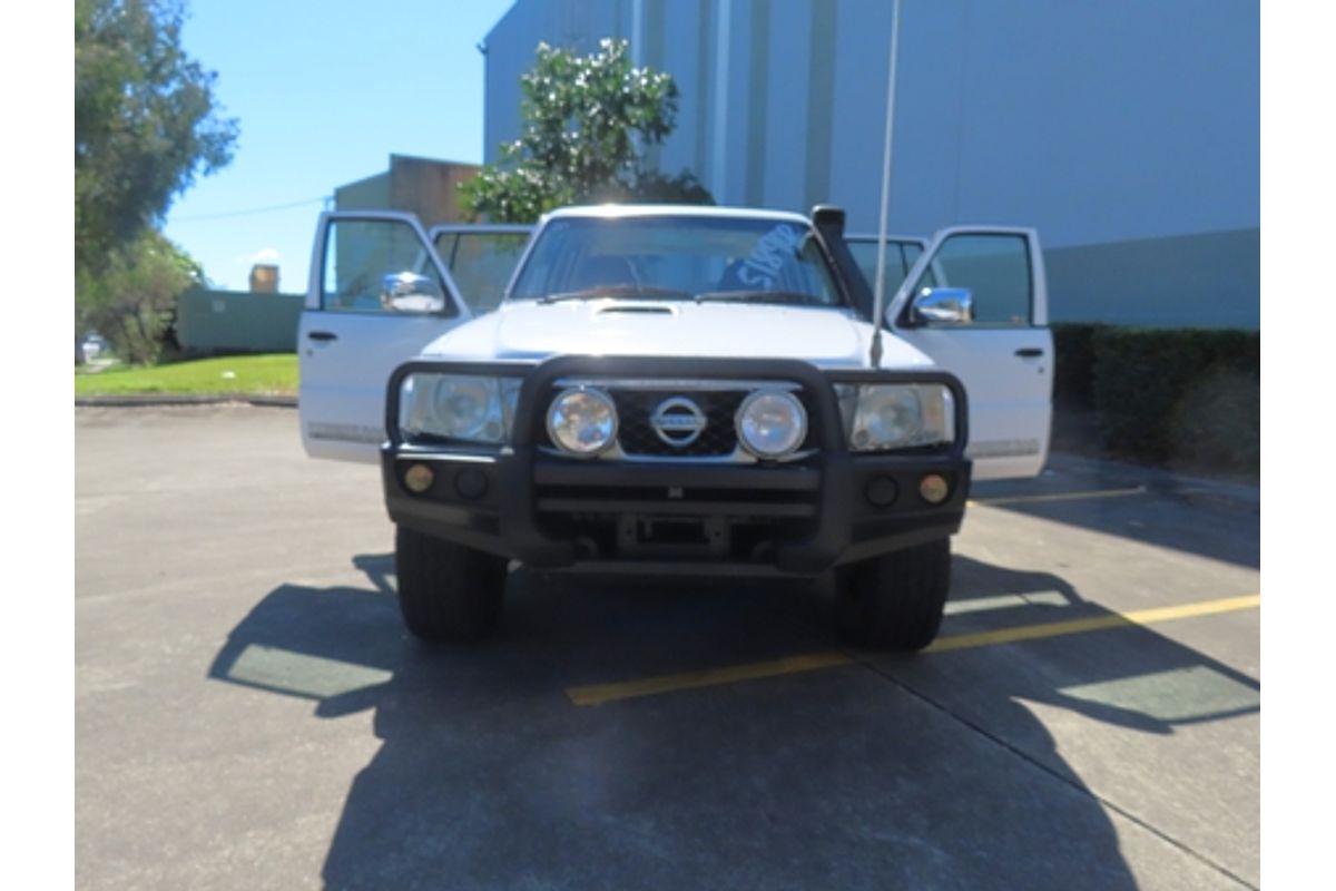 2010 Nissan Patrol DX GU 7