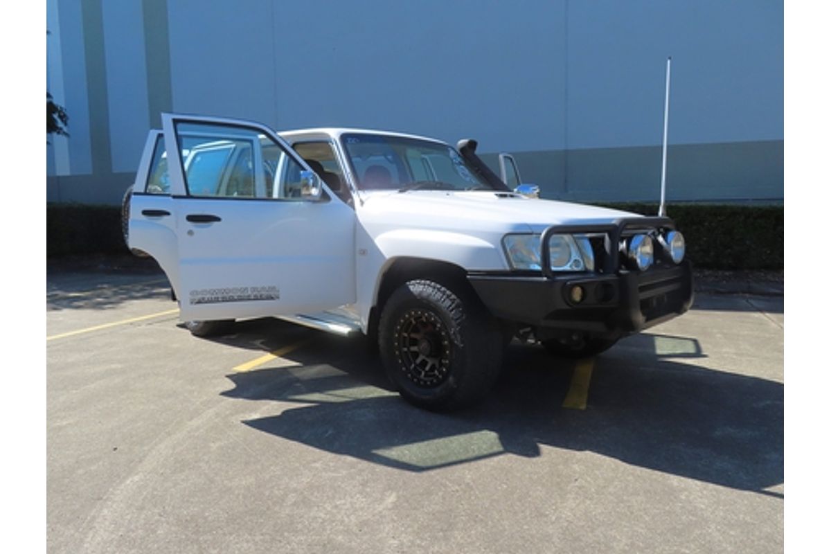 2010 Nissan Patrol DX GU 7