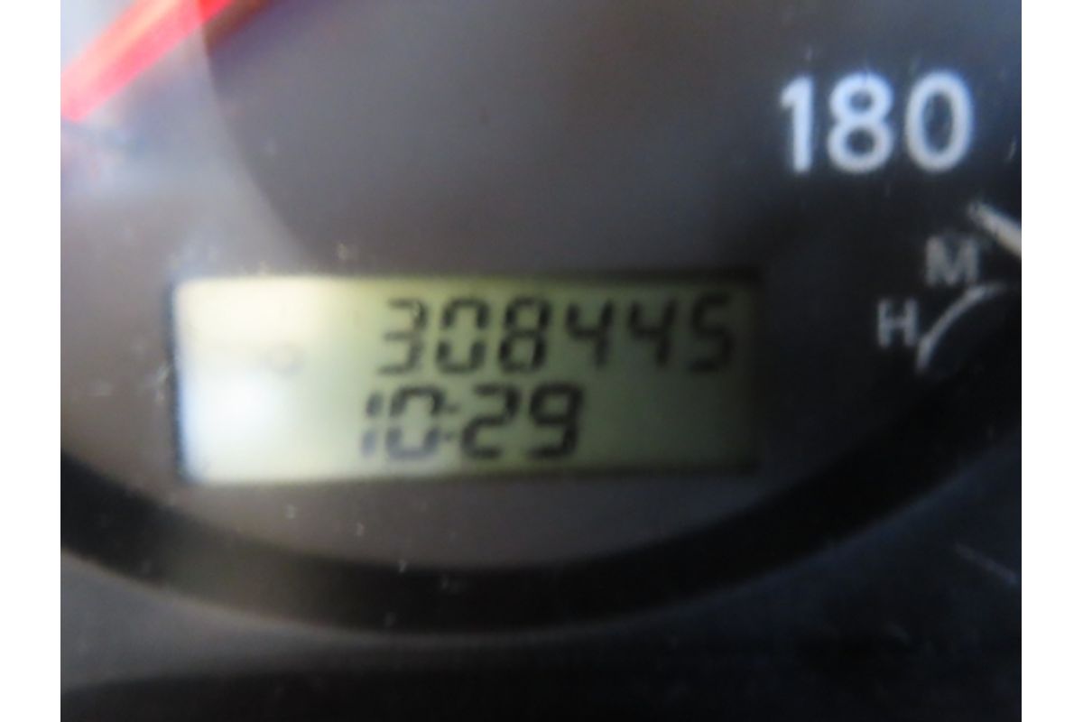 2010 Nissan Patrol DX GU 7