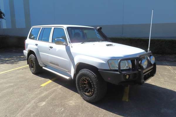 2010 Nissan Patrol DX GU 7