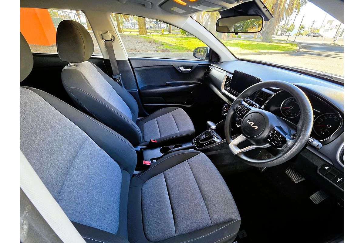 2023 Kia Stonic S YB