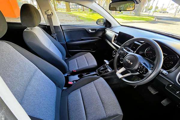 2023 Kia Stonic S YB