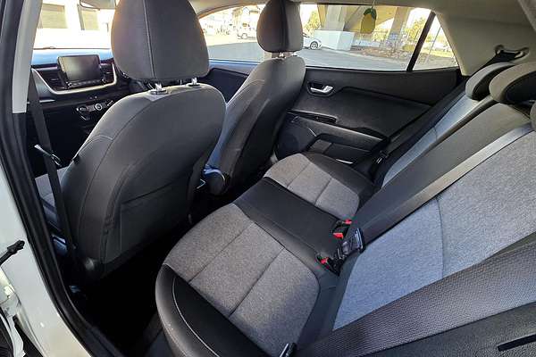 2023 Kia Stonic S YB