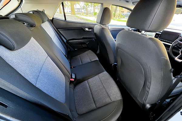 2023 Kia Stonic S YB