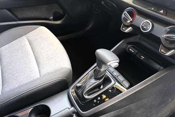 2023 Kia Stonic S YB