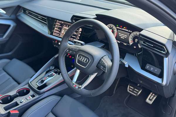 2025 Audi A3 35 TFSI S line GY