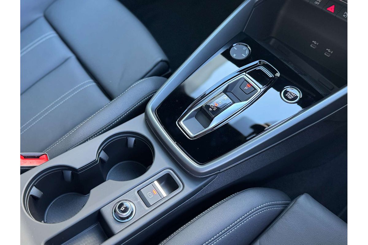 2025 Audi A3 35 TFSI S line GY