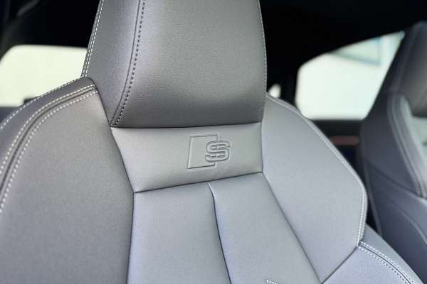 2025 Audi A3 35 TFSI S line GY