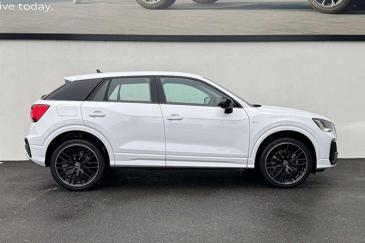 2025 Audi Q2 35 TFSI S line edition GA