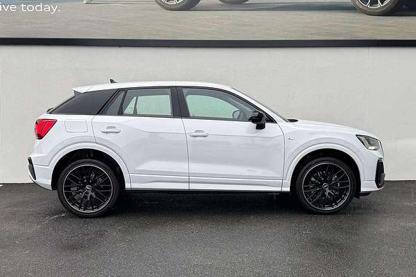 2025 Audi Q2 35 TFSI S line edition GA