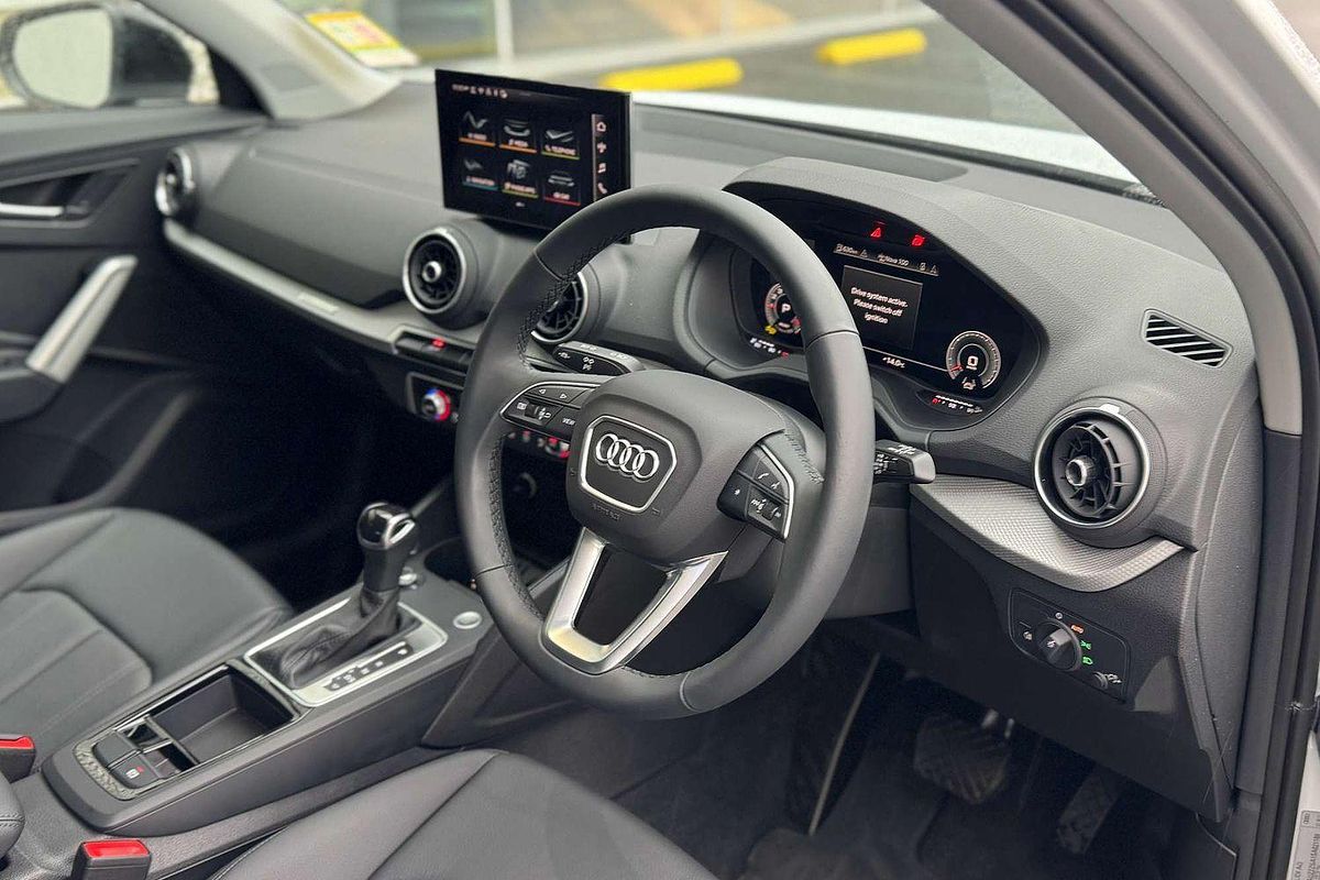 2025 Audi Q2 35 TFSI S line edition GA