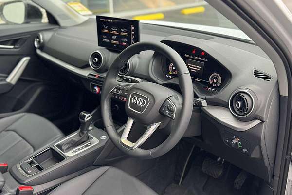 2025 Audi Q2 35 TFSI S line edition GA