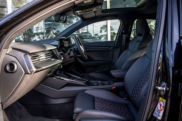 2025 Audi RS3 GY