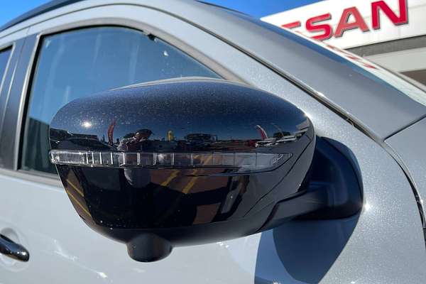 2025 Nissan Navara PRO-4X D23 4X4