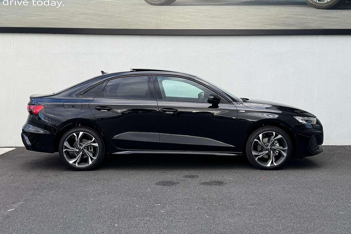 2025 Audi A3 35 TFSI S line GY