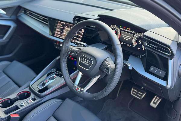 2025 Audi A3 35 TFSI S line GY