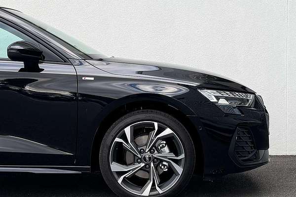 2025 Audi A3 35 TFSI S line GY