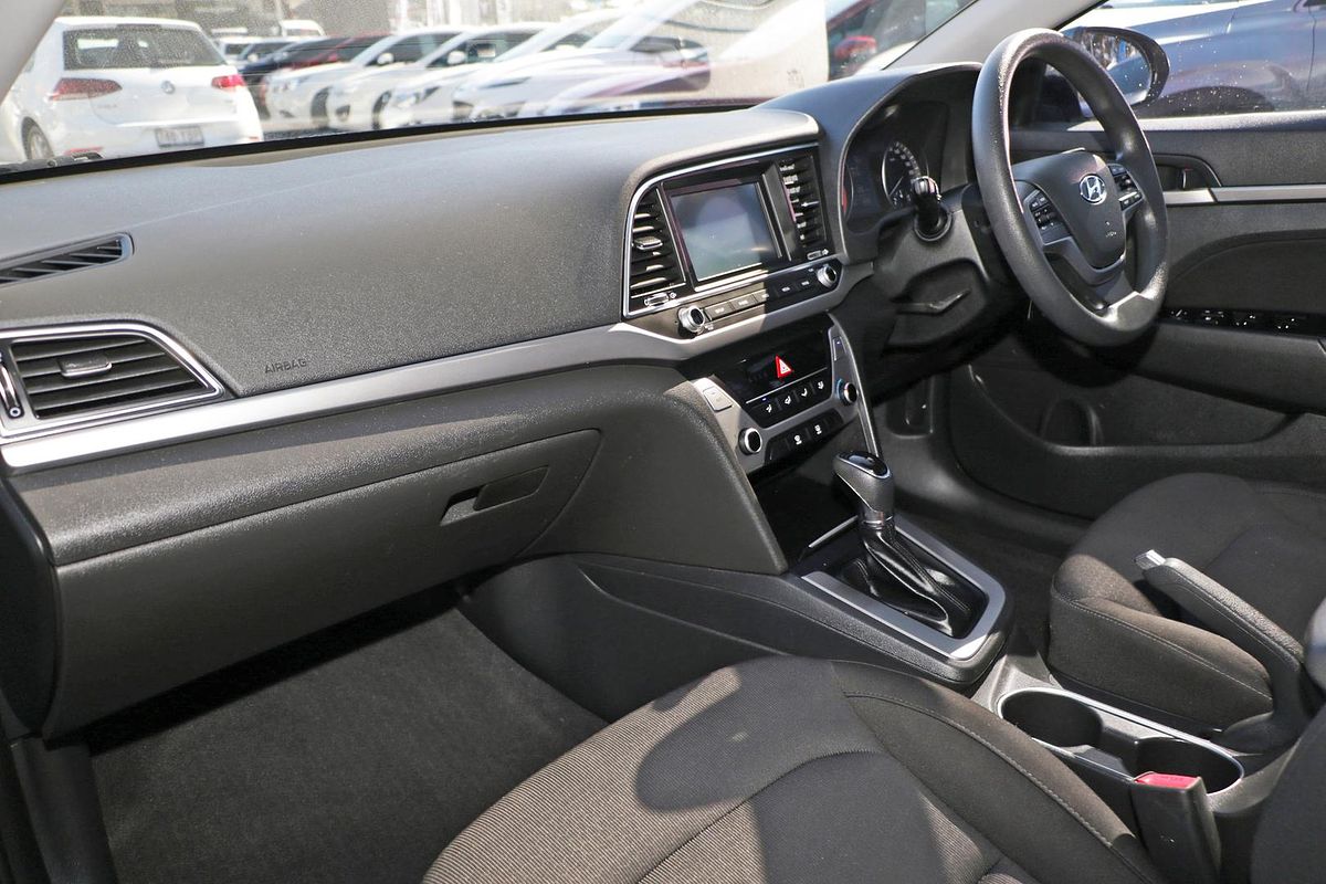 2018 Hyundai Elantra Active AD