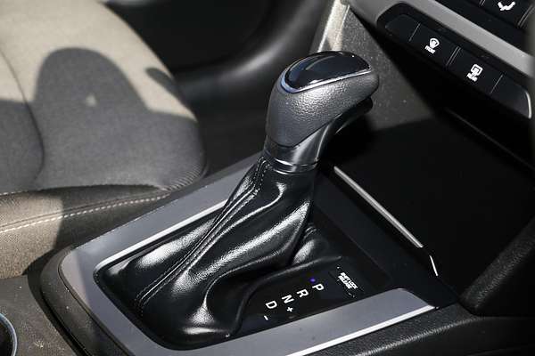 2018 Hyundai Elantra Active AD