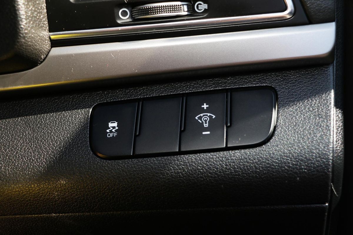 2018 Hyundai Elantra Active AD
