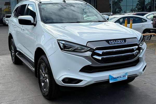 2022 Isuzu MU-X LS-U