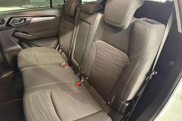 2022 Isuzu MU-X LS-U