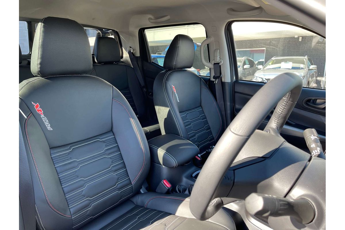 2025 Nissan Navara PRO-4X D23 4X4