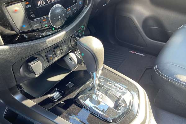 2025 Nissan Navara PRO-4X D23 4X4