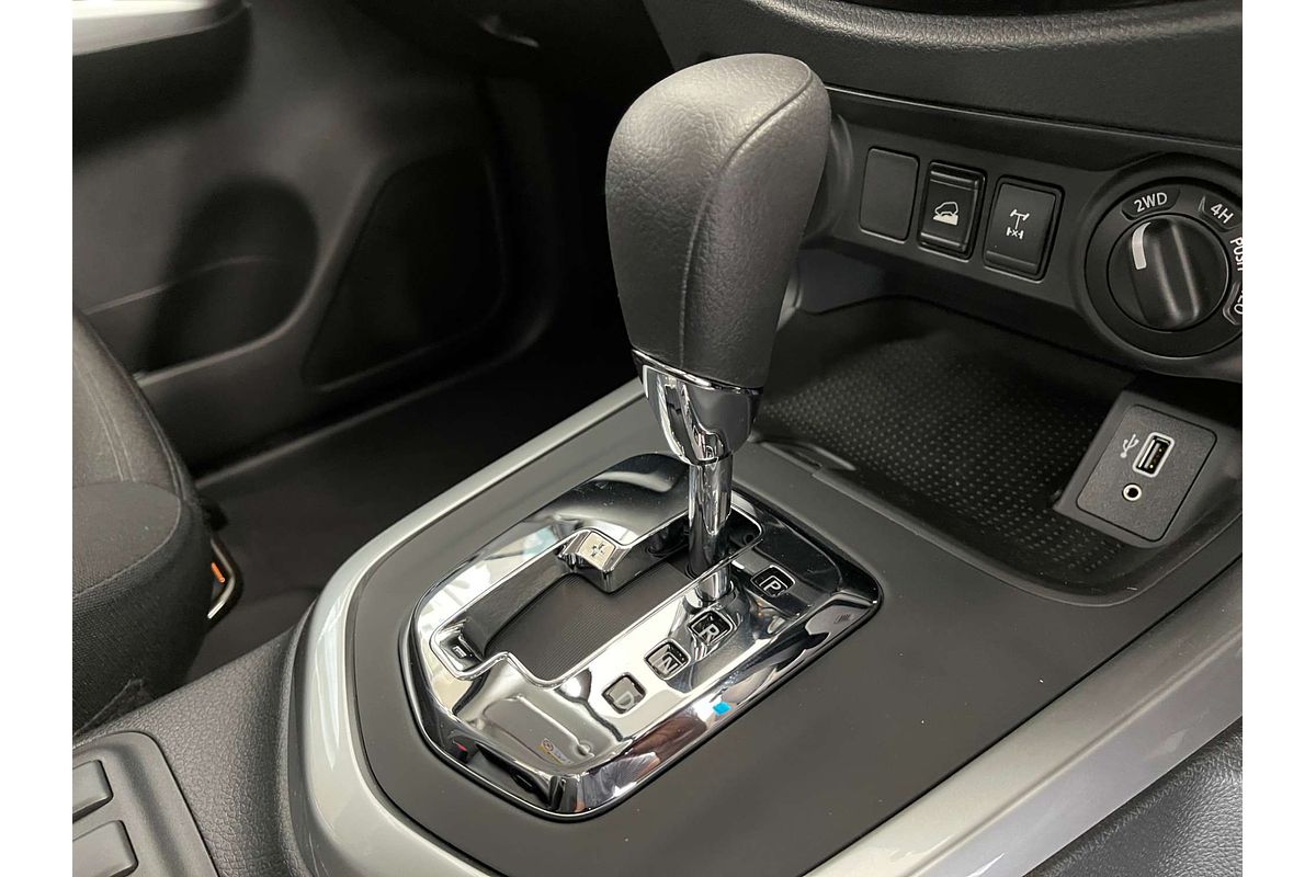 2025 Nissan Navara SL D23 4X4