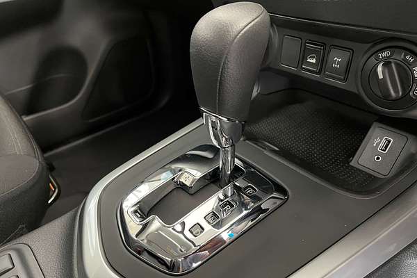 2025 Nissan Navara SL D23 4X4