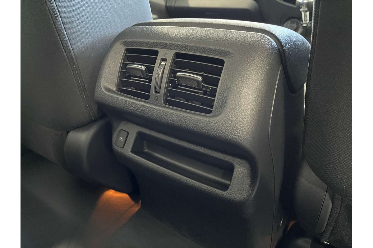 2025 Nissan Navara SL D23 4X4