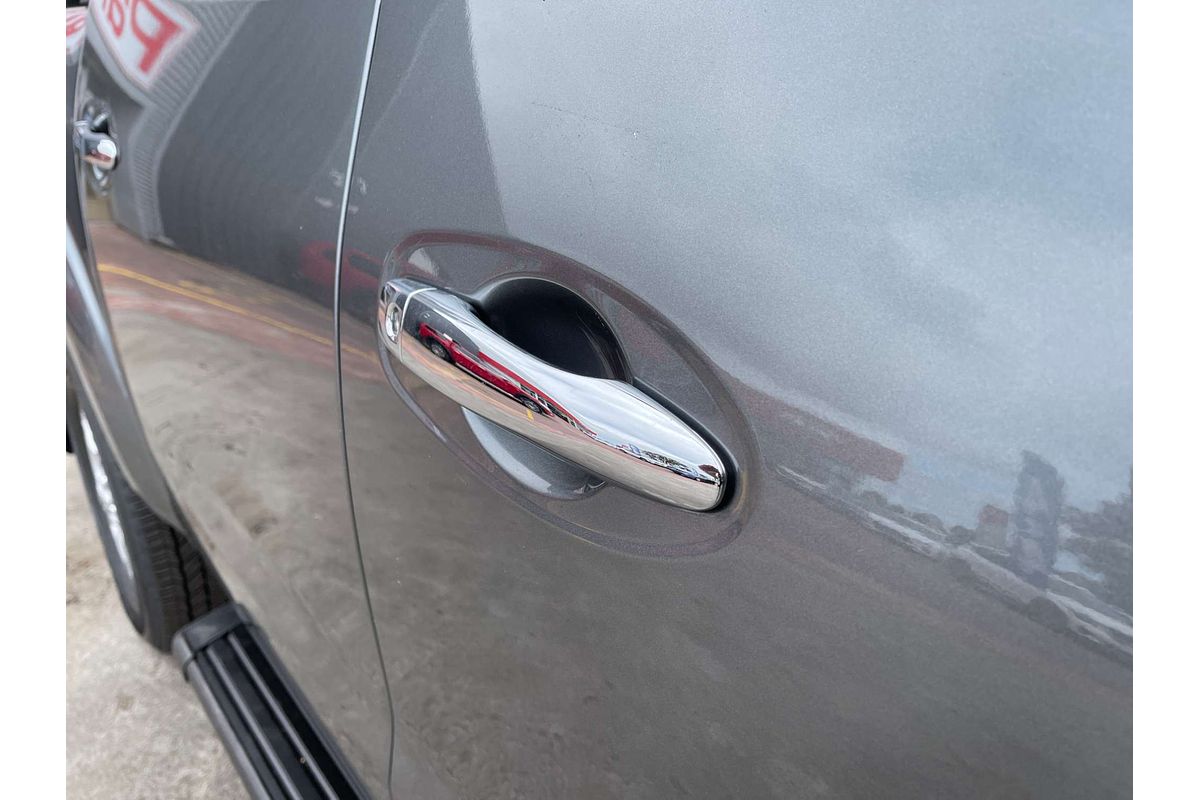 2025 Nissan Navara ST D23 4X4