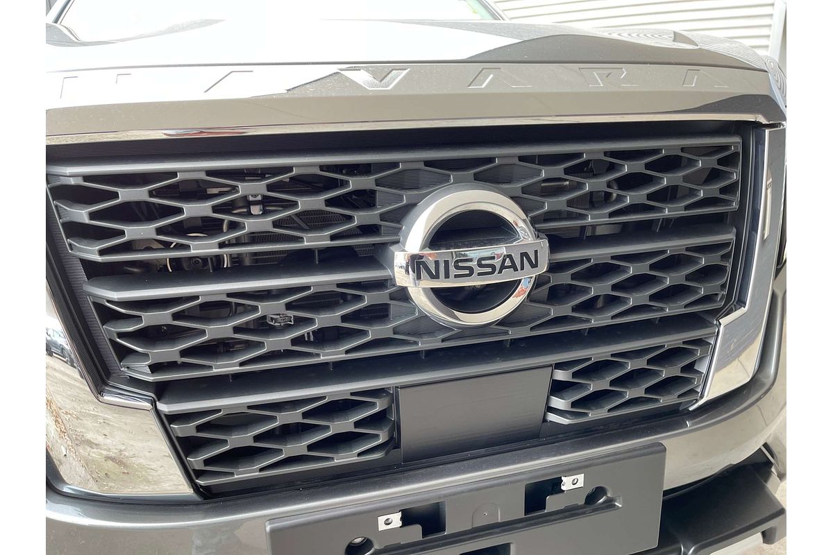 2025 Nissan Navara ST D23 4X4