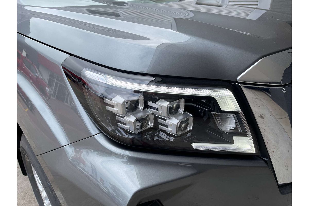 2025 Nissan Navara ST D23 4X4