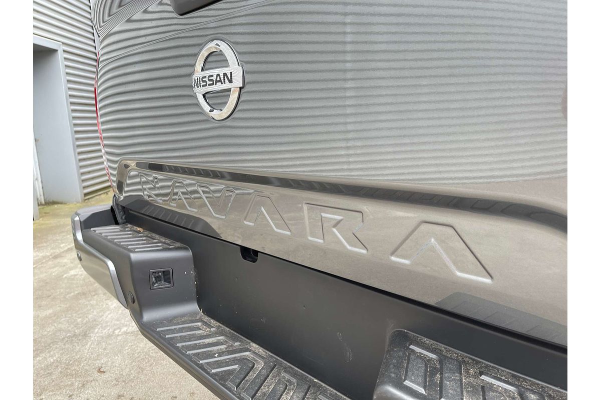2025 Nissan Navara ST D23 4X4