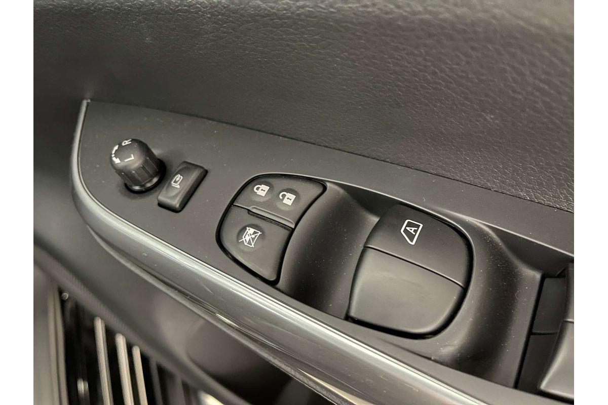 2025 Nissan Navara ST D23 4X4