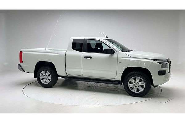 2024 Mitsubishi Triton GLX+ MV 4X4