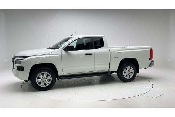 2024 Mitsubishi Triton GLX+ MV 4X4