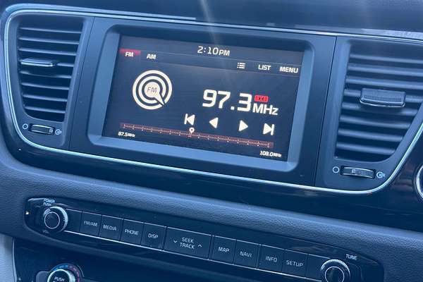 2016 Kia Carnival Platinum YP