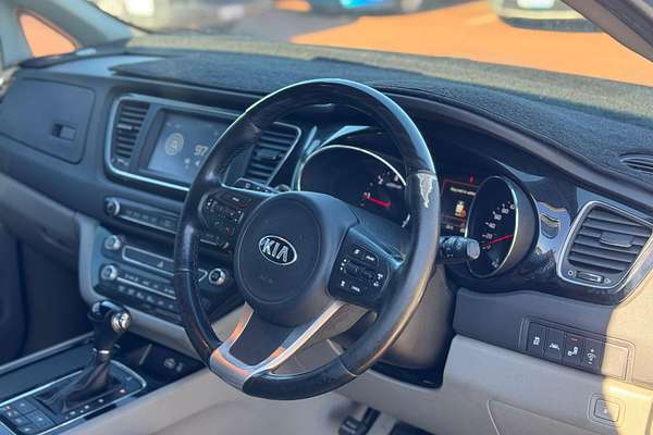 2016 Kia Carnival Platinum YP
