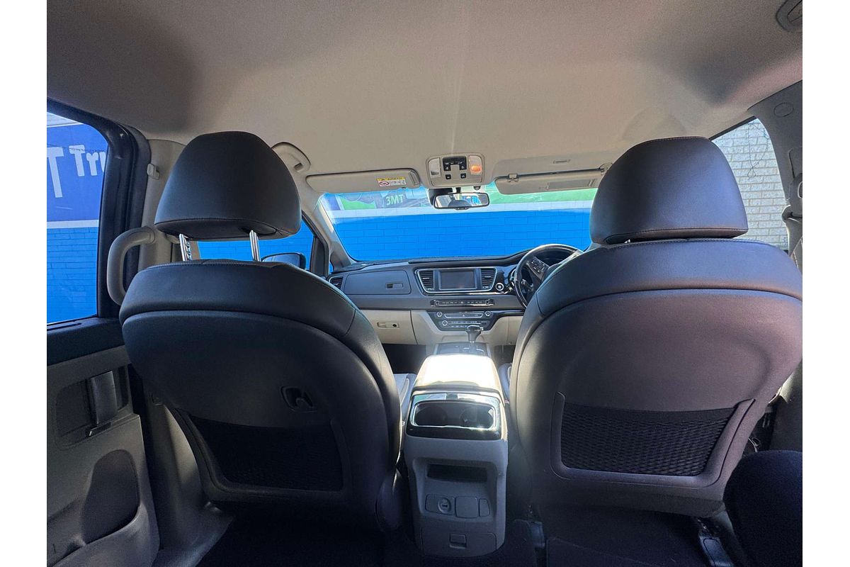 2016 Kia Carnival Platinum YP