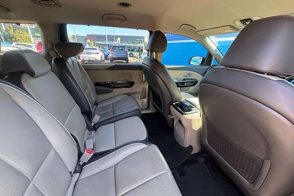 2016 Kia Carnival Platinum YP
