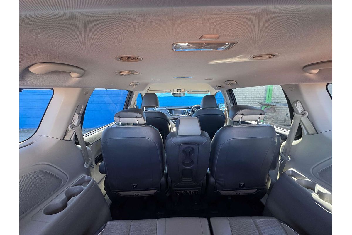 2016 Kia Carnival Platinum YP