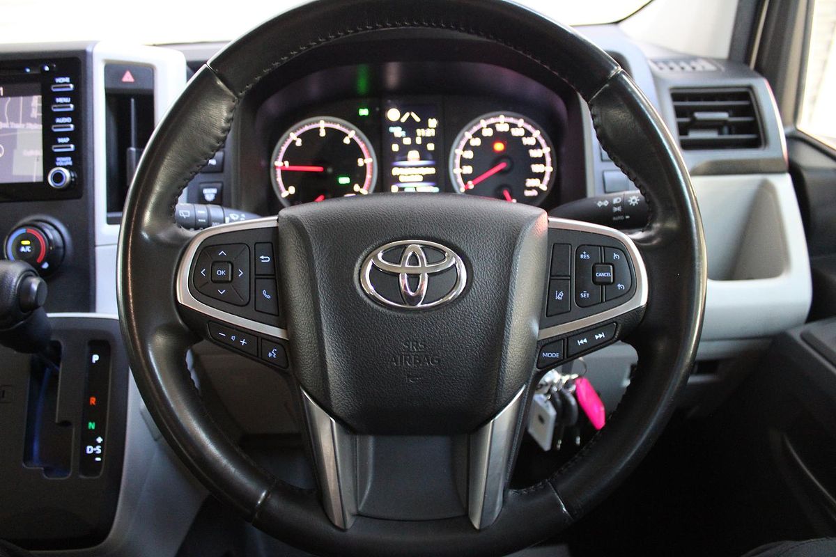 2019 Toyota Hiace Commuter GDH322R ELWB